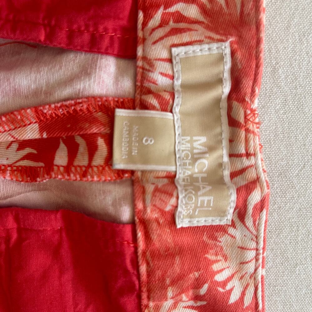 Micheal Kors Women's Sangria Floral Print Shorts Size:8 - Picture 5 of 5